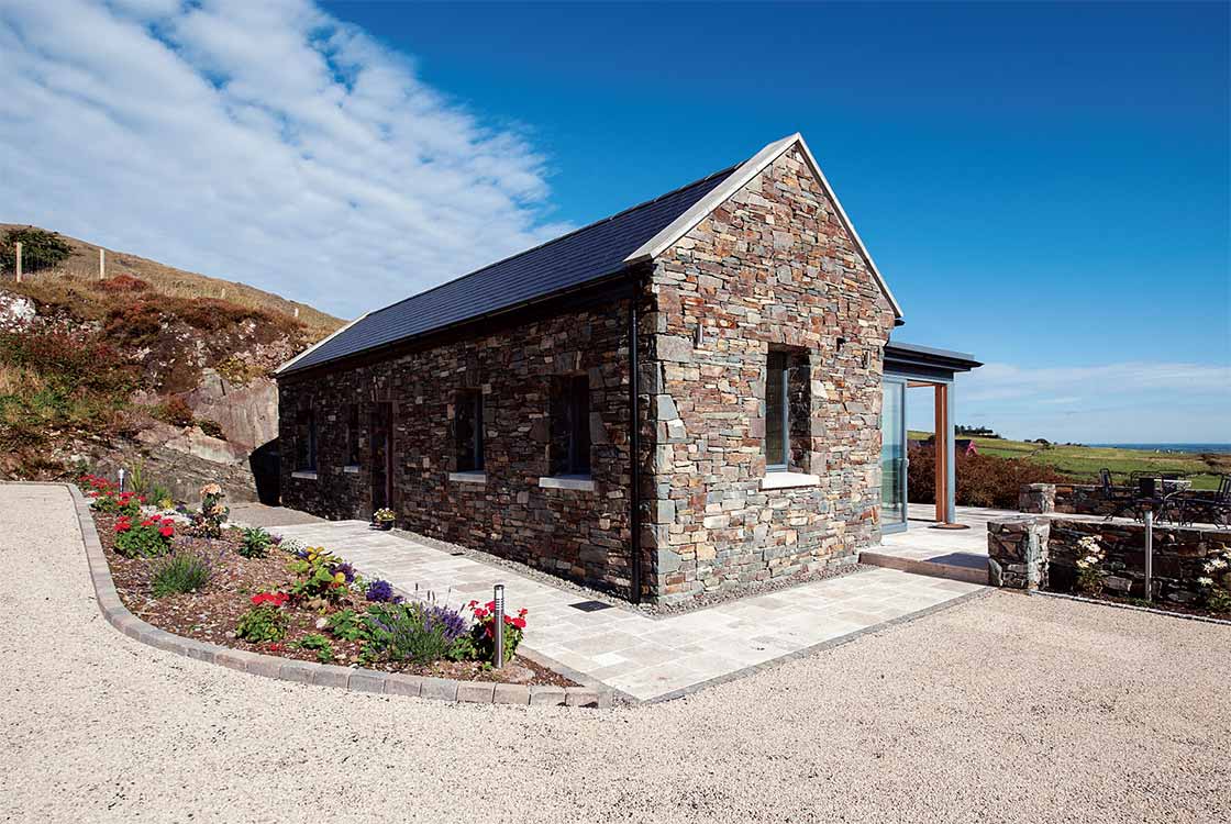 traditional-irish-cottage-looks-to-the-future-passivehouseplus-ie